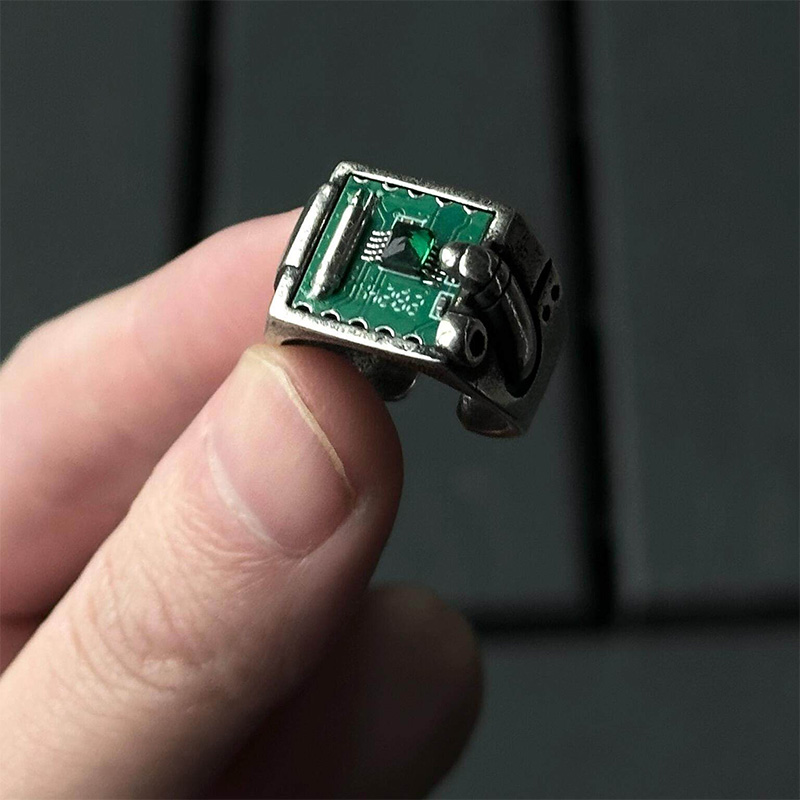 خاتم بتصميم لوحة دوائر مطبوعة  - مراجعة Tech Accessories Industry وسعره