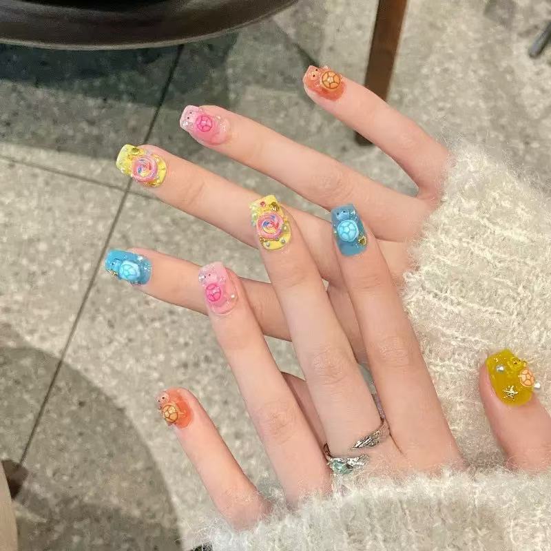 100 قطعة من الزخارف الراتنجية  - مراجعة Nail Tech Accessories وسعره